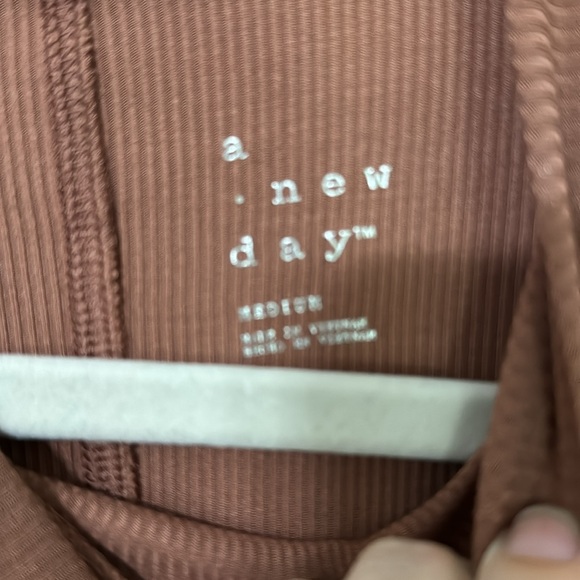 Half sleeve/high neck/ribbed - Picture 2 of 2